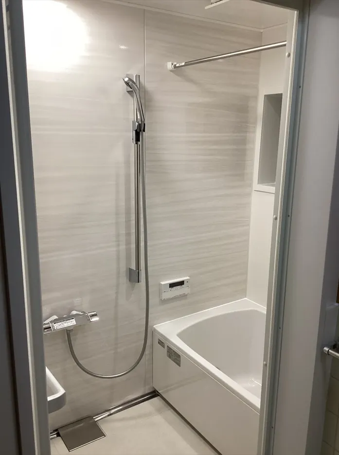 冬の入浴事故を防ぐ!洗面・浴室リフォームでできる「温度差ゼロ」の安全設計